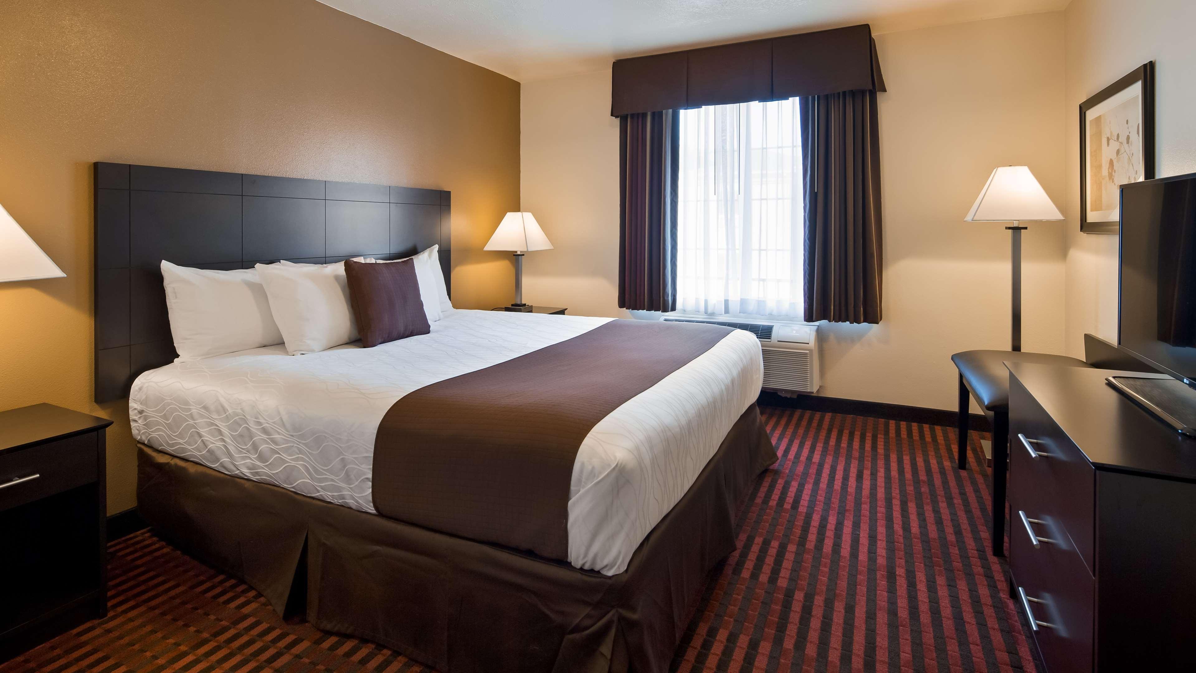 Best Western Salinas Valley Inn & Suites Bagian luar foto