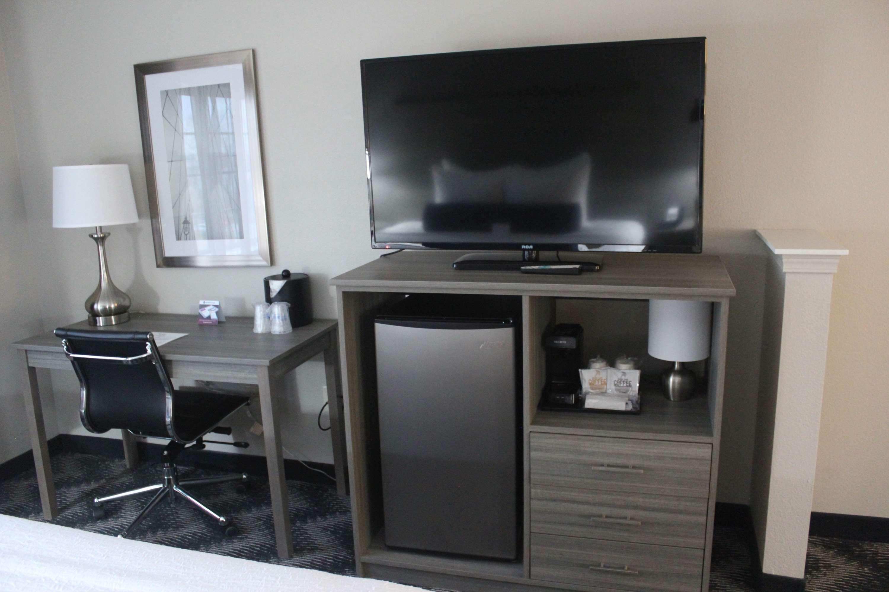 Best Western Salinas Valley Inn & Suites Bagian luar foto