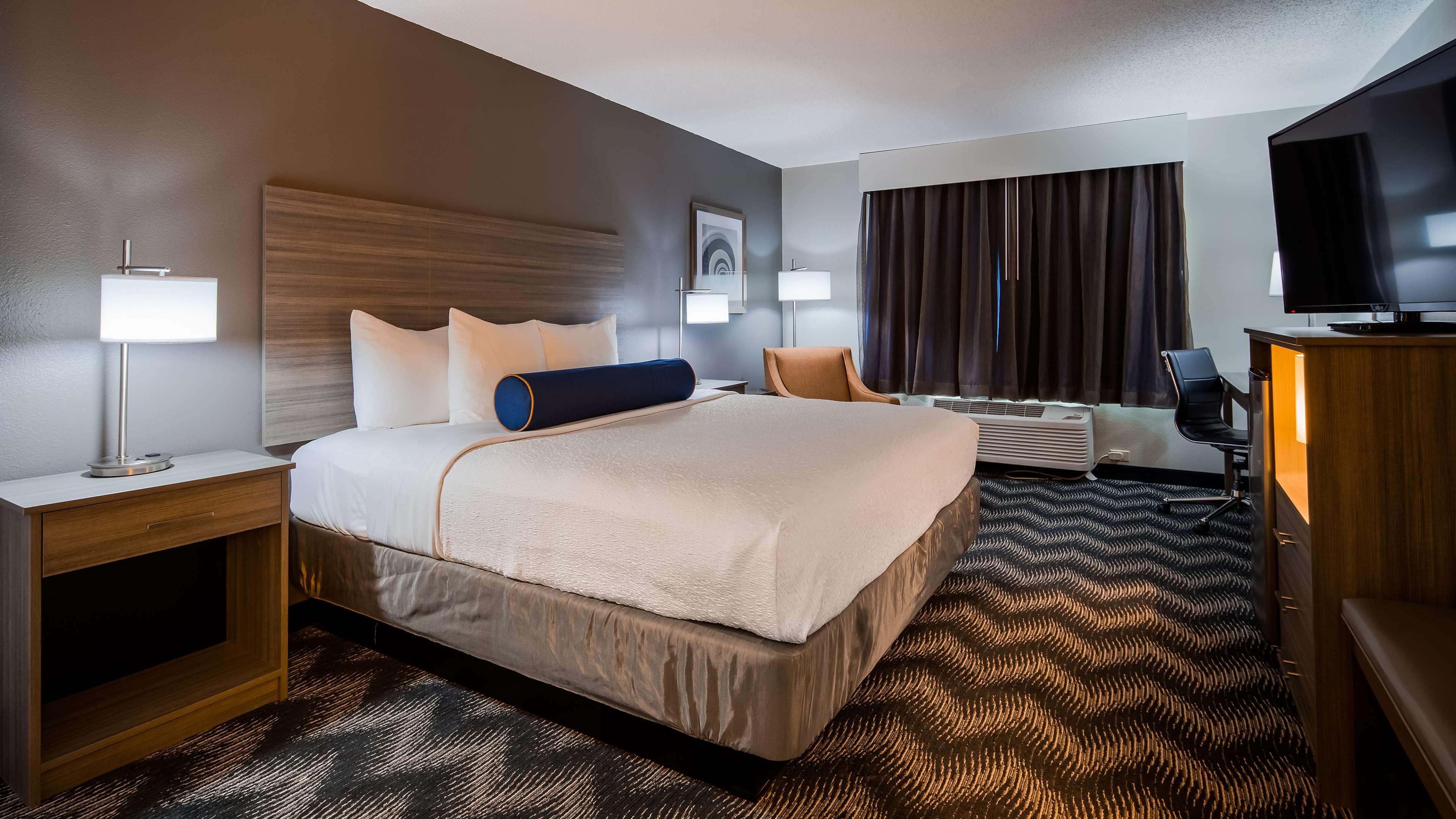 Best Western Salinas Valley Inn & Suites Bagian luar foto