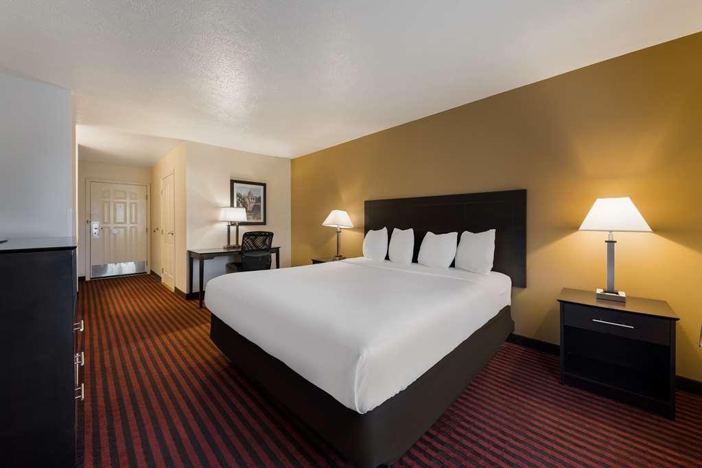 Best Western Salinas Valley Inn & Suites Ruang foto