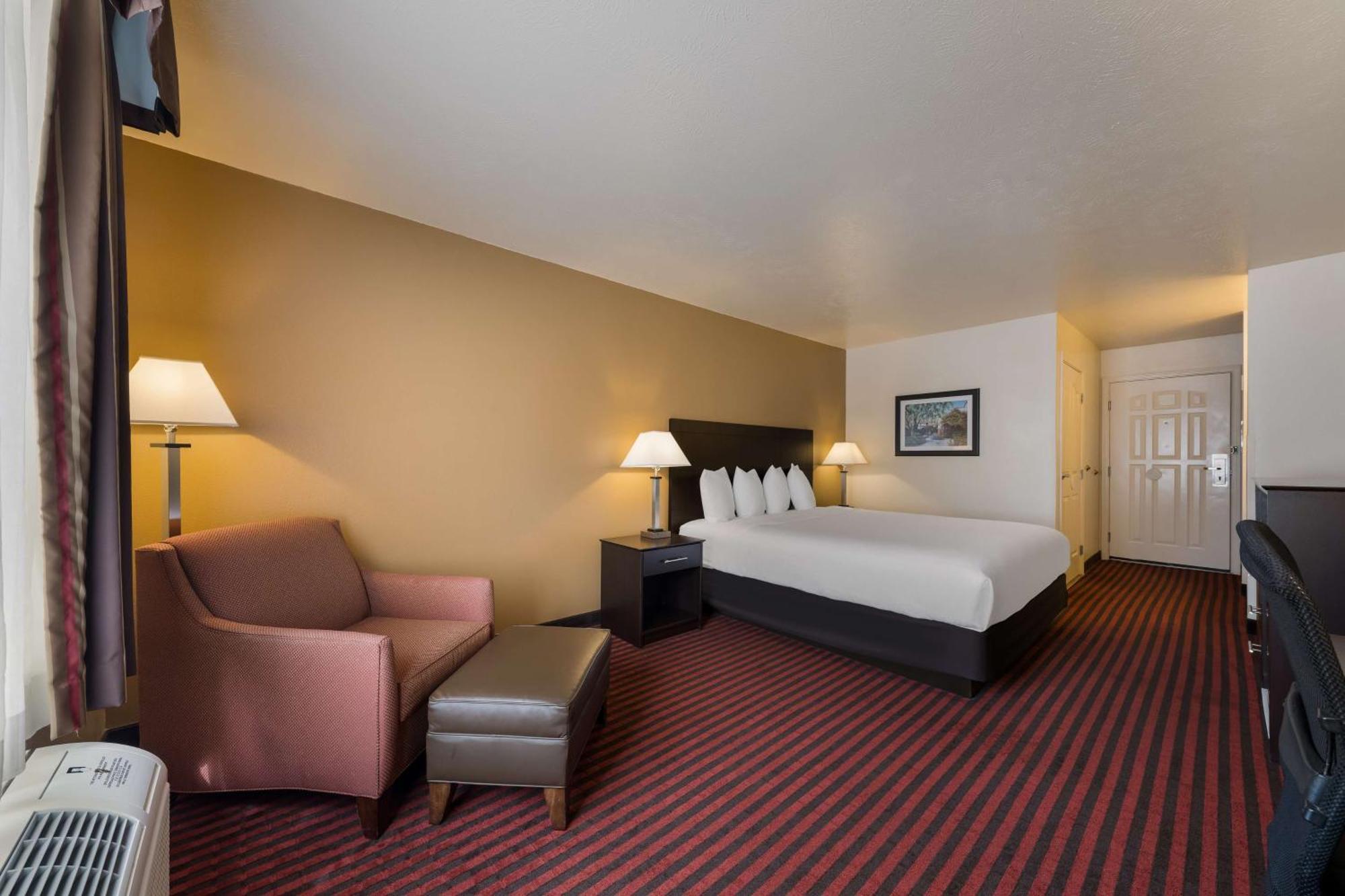 Best Western Salinas Valley Inn & Suites Bagian luar foto
