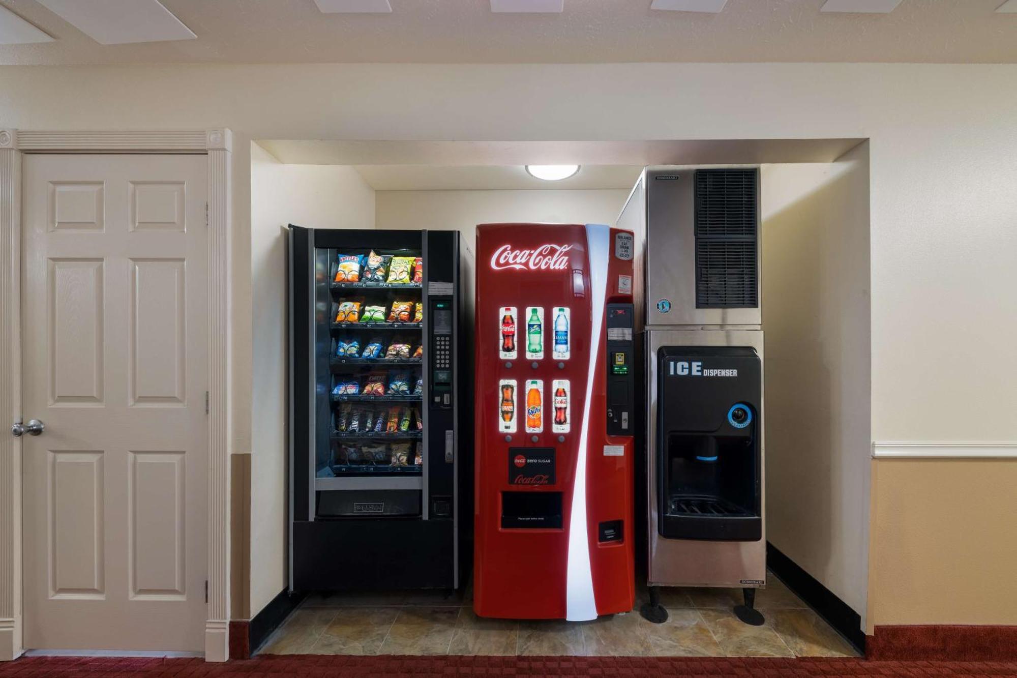 Best Western Salinas Valley Inn & Suites Bagian luar foto