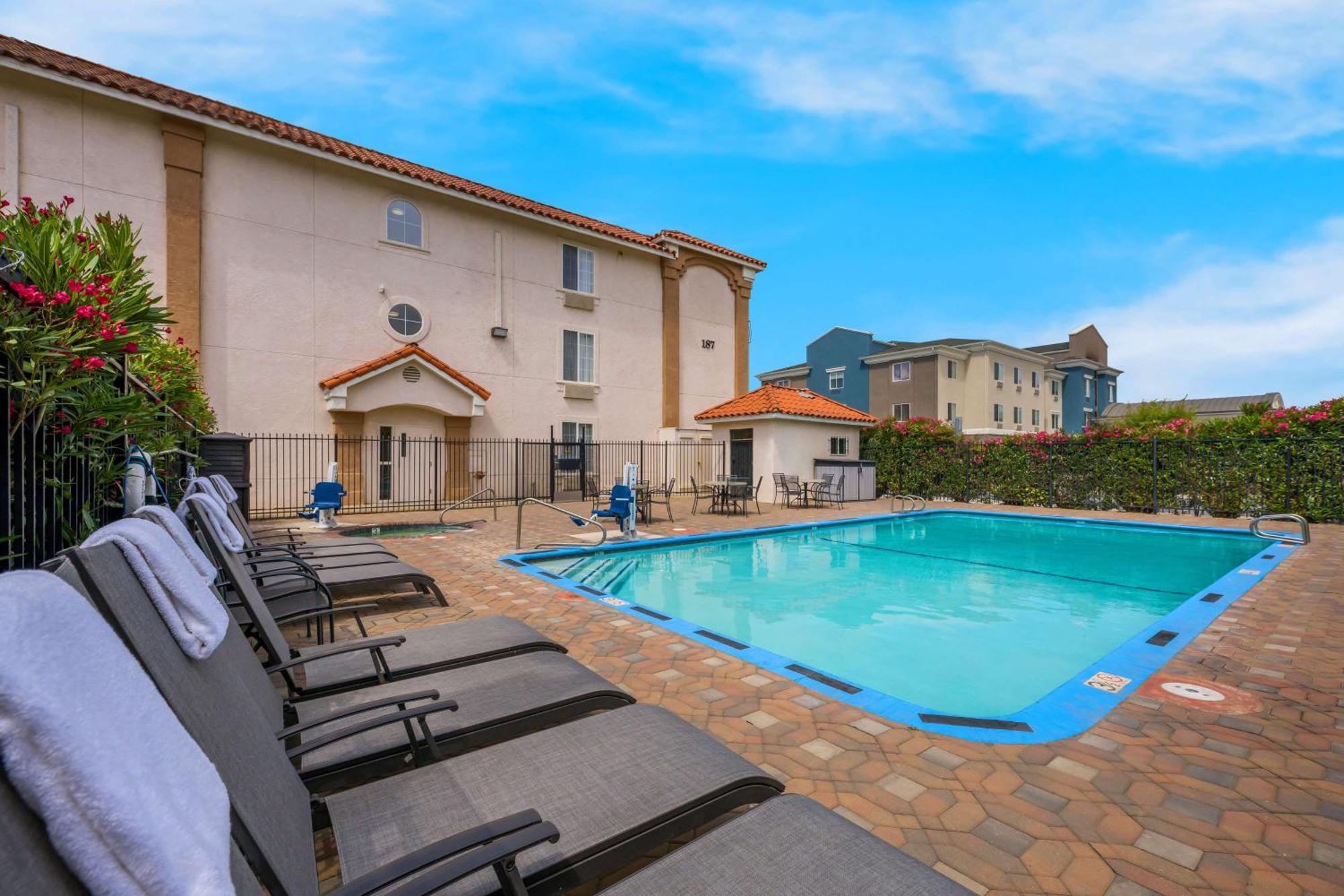 Best Western Salinas Valley Inn & Suites Bagian luar foto