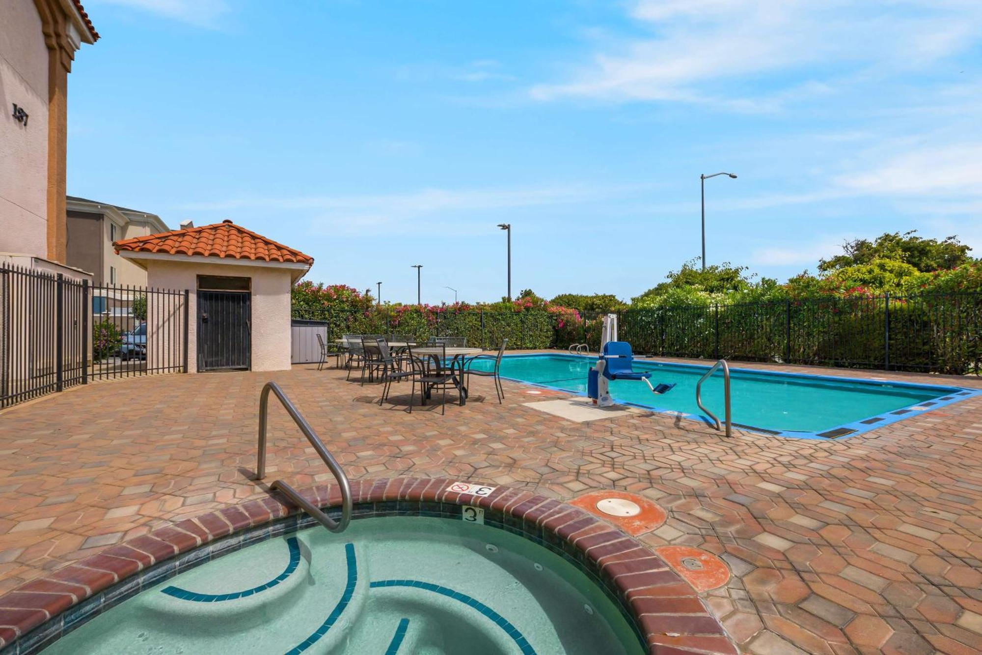 Best Western Salinas Valley Inn & Suites Bagian luar foto